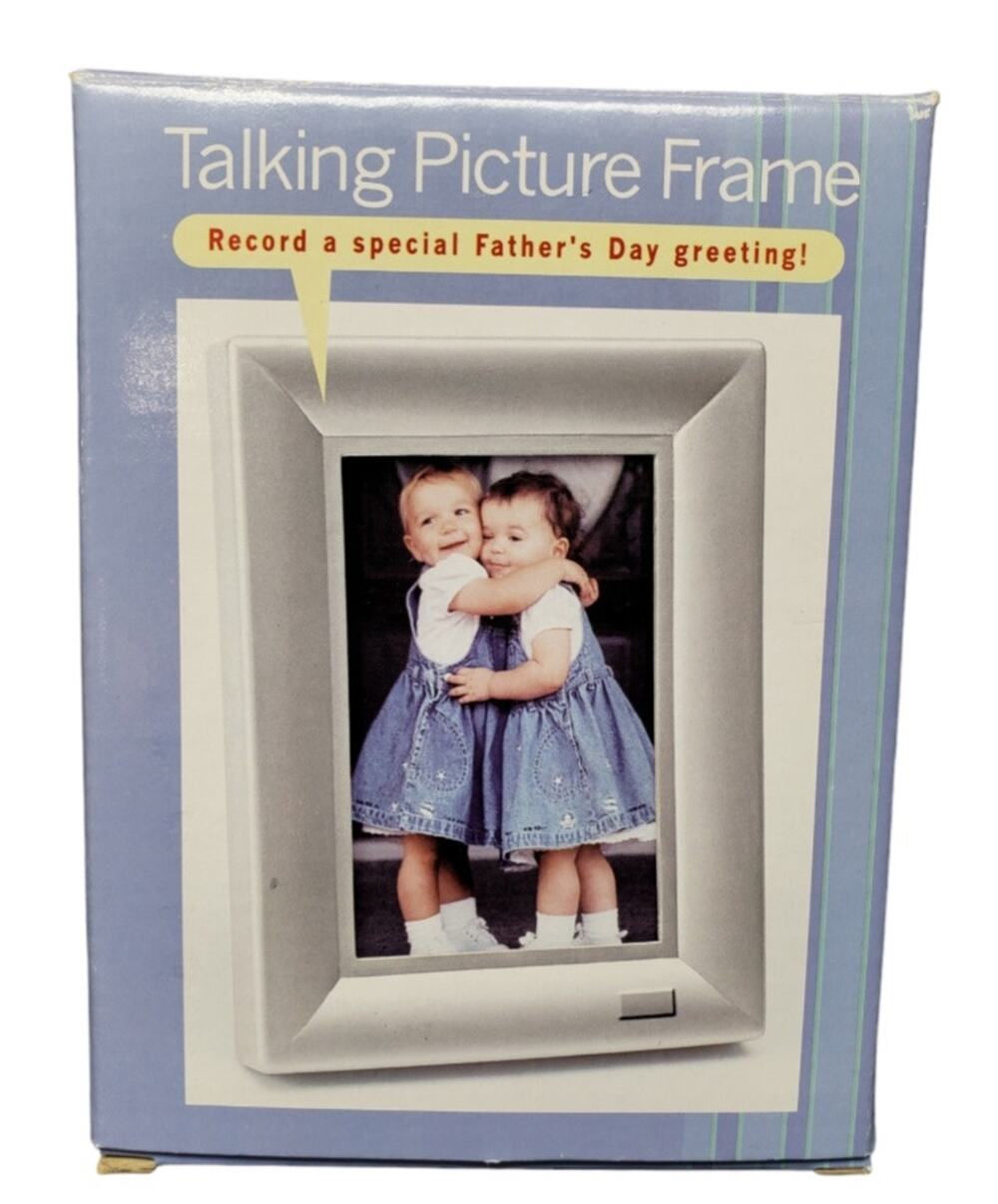 JCPenny's Talking Picture Vintage 3 1/2 x 5 Photo Frame Record Special Greetings